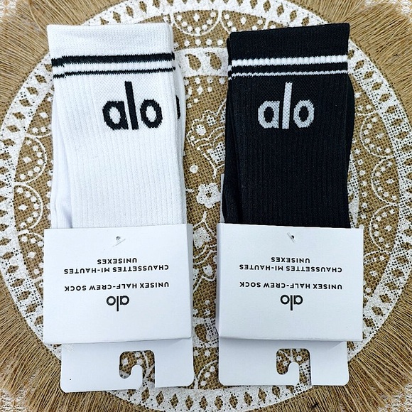 NWT ALO Yoga Athletic Half-Crew Sock Duo - Picture 5 of 13